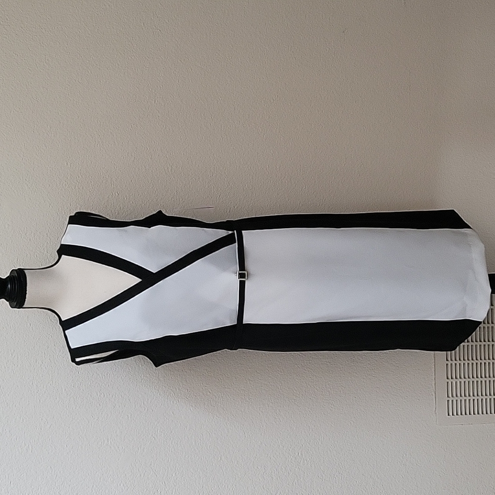 Shelby & Palmer black and white dress, size 14w. NWT